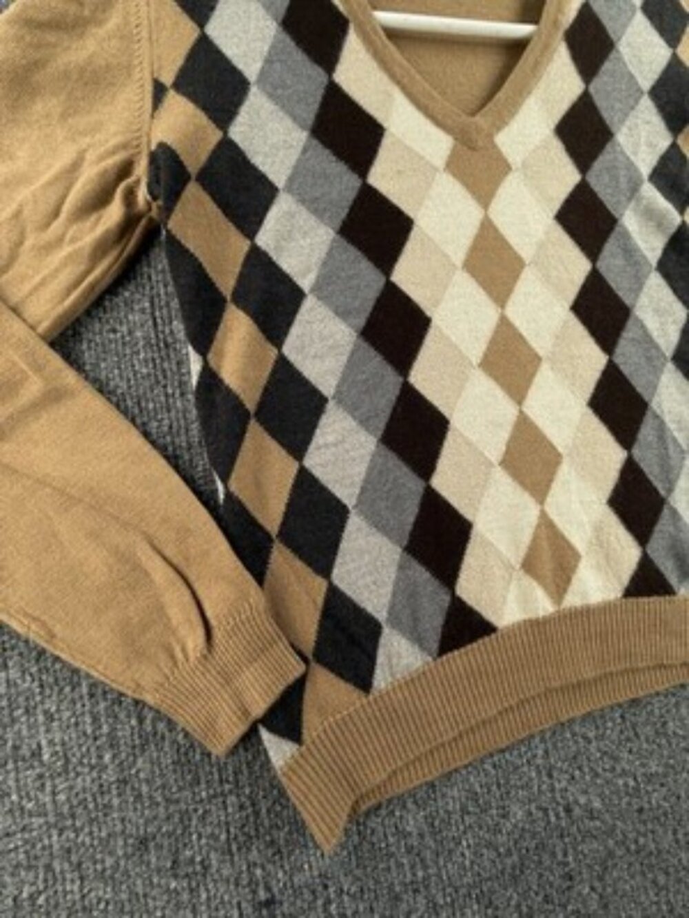 Burberry 42 Wool Logo Pullover V-Neck Long Sleeve Sweater Beige Gray Preppy Knit - Picture 2 of 16